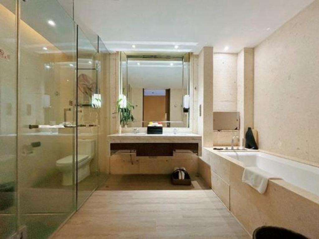 Eadry Royal Garden Hotel Haikou Haikou  Exterior photo